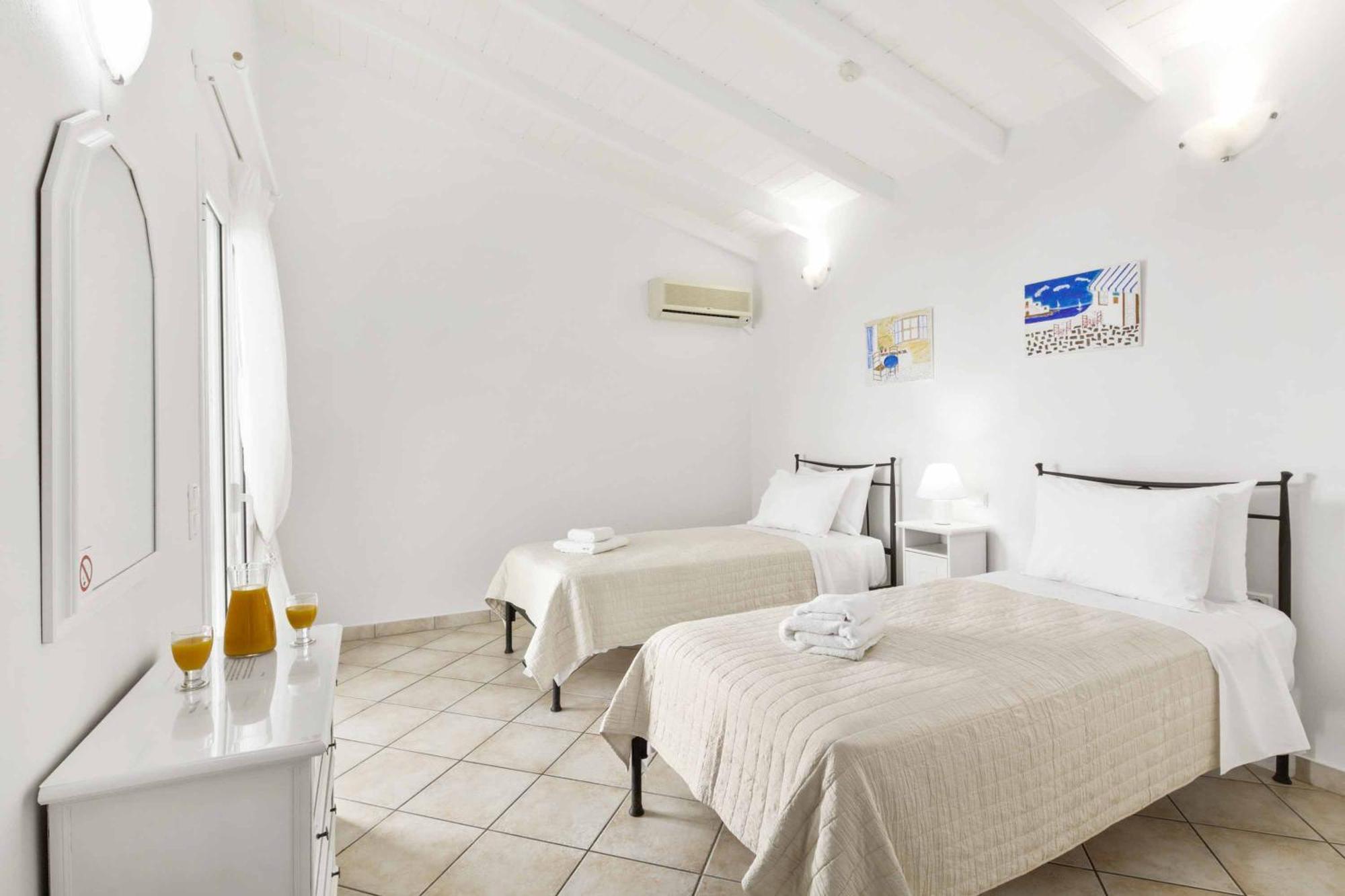 Villa Zeus Agios Stefanos  Exterior photo