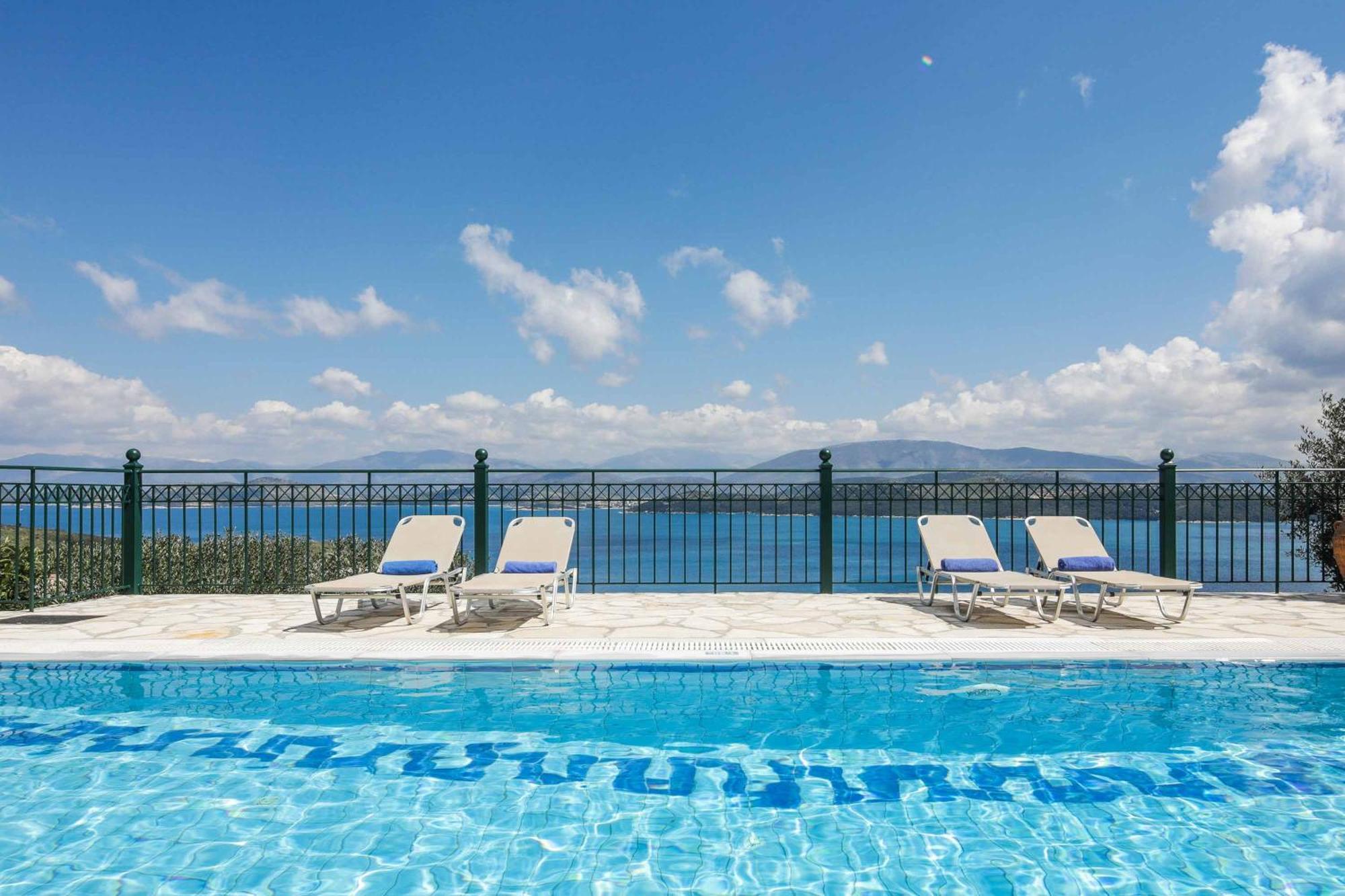 Villa Zeus Agios Stefanos  Exterior photo